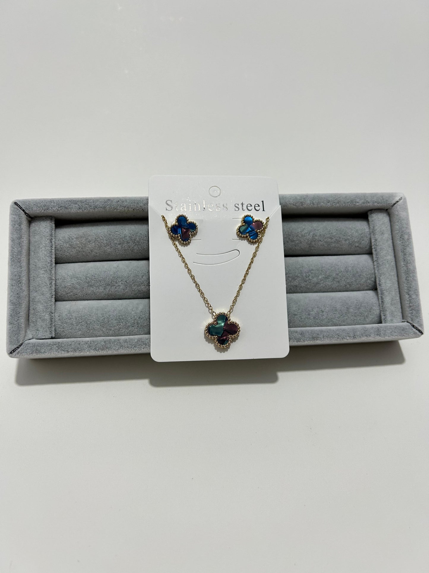 YONCA DETAYLI KOLYE VE KÜPE SETİ