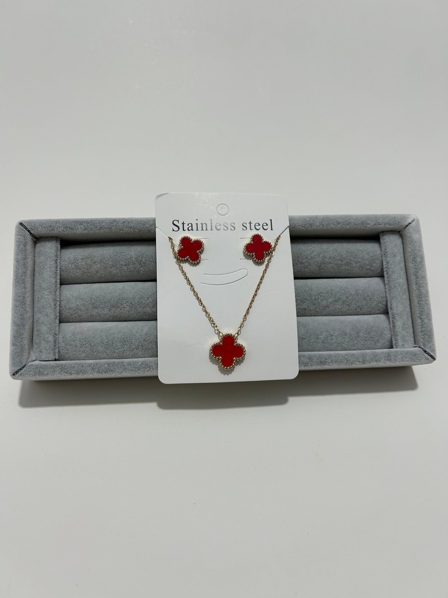 YONCA DETAYLI KOLYE VE KÜPE SETİ